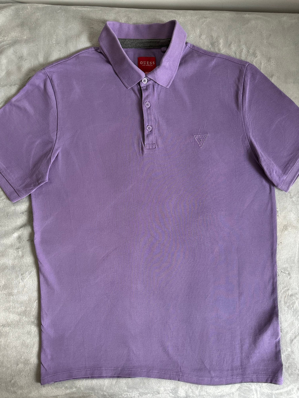 Polo GUESS Taille M Spot-Chic
