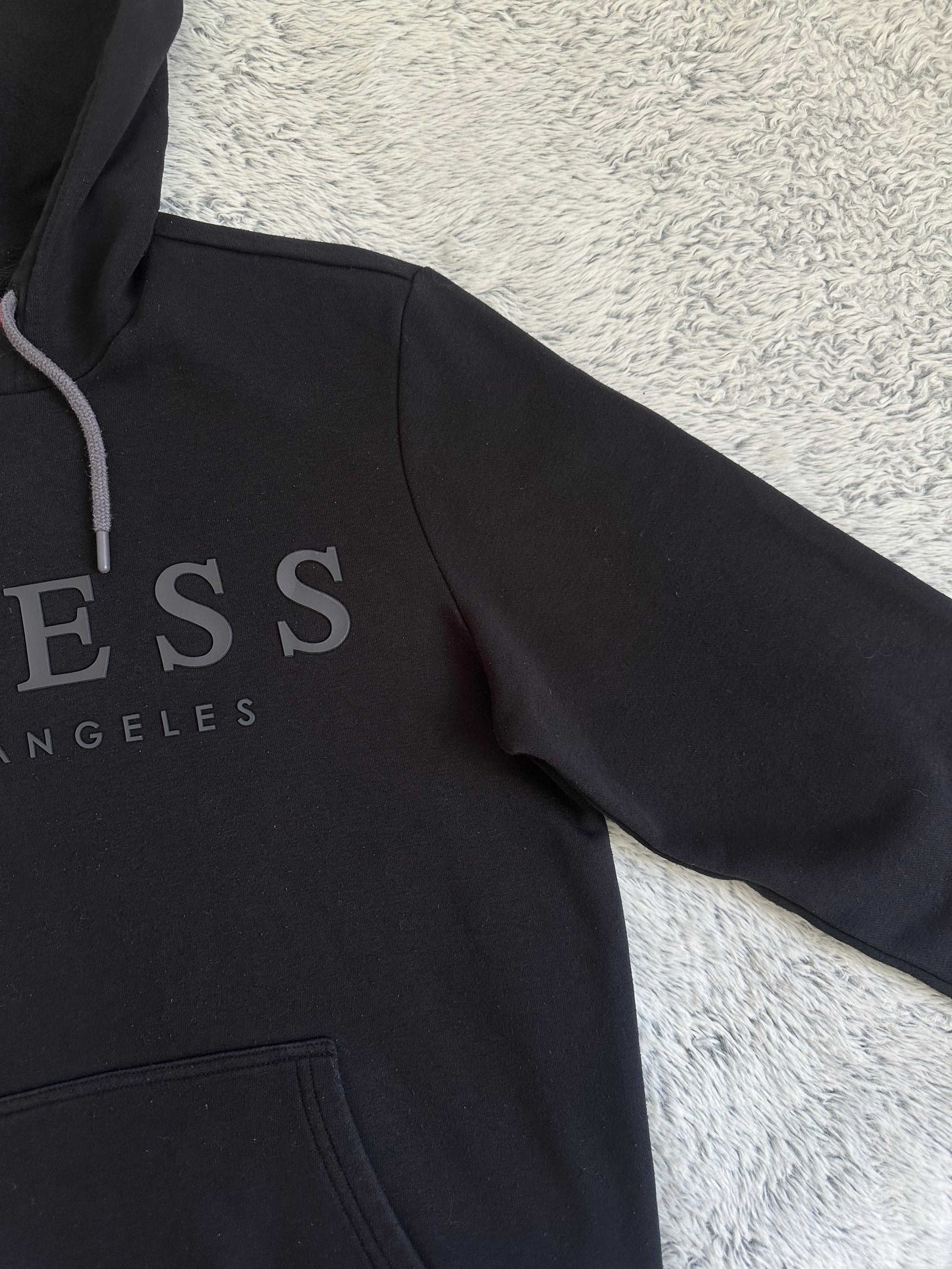 Capuche GUESS Taille M Spot-Chic