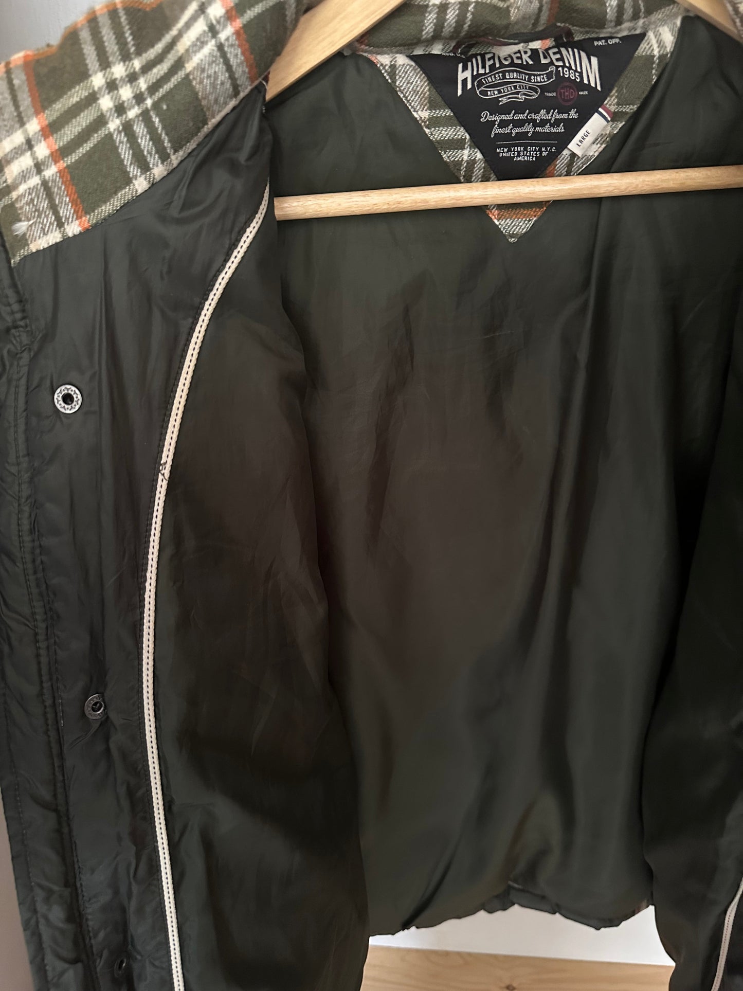 Doudoune TOMMY HILFIGER taille L Spot-Chic