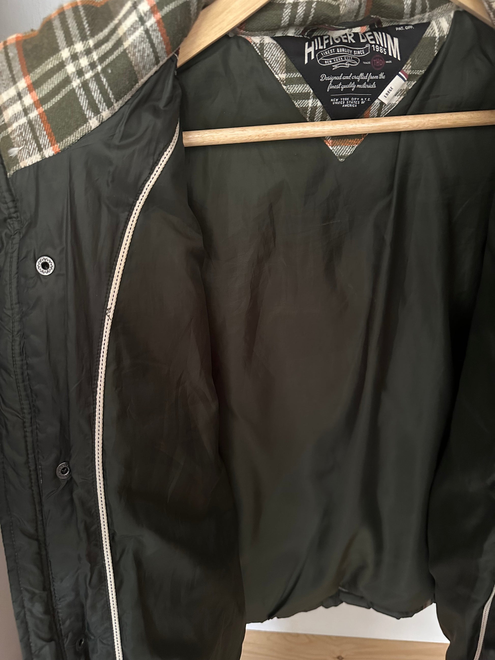Doudoune TOMMY HILFIGER taille L Spot-Chic