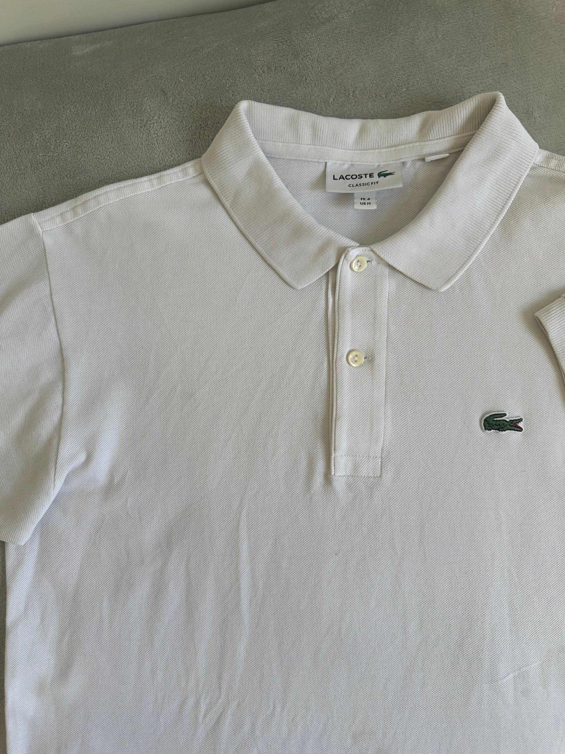 Polo LACOSTE Taille M Spot-Chic