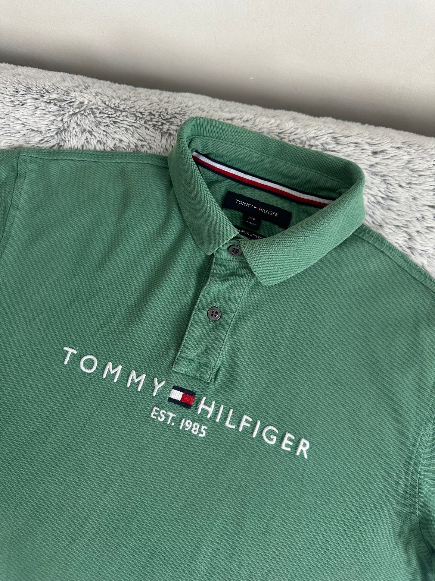 Polo TOMMY HILFIGER Taille S Spot-Chic