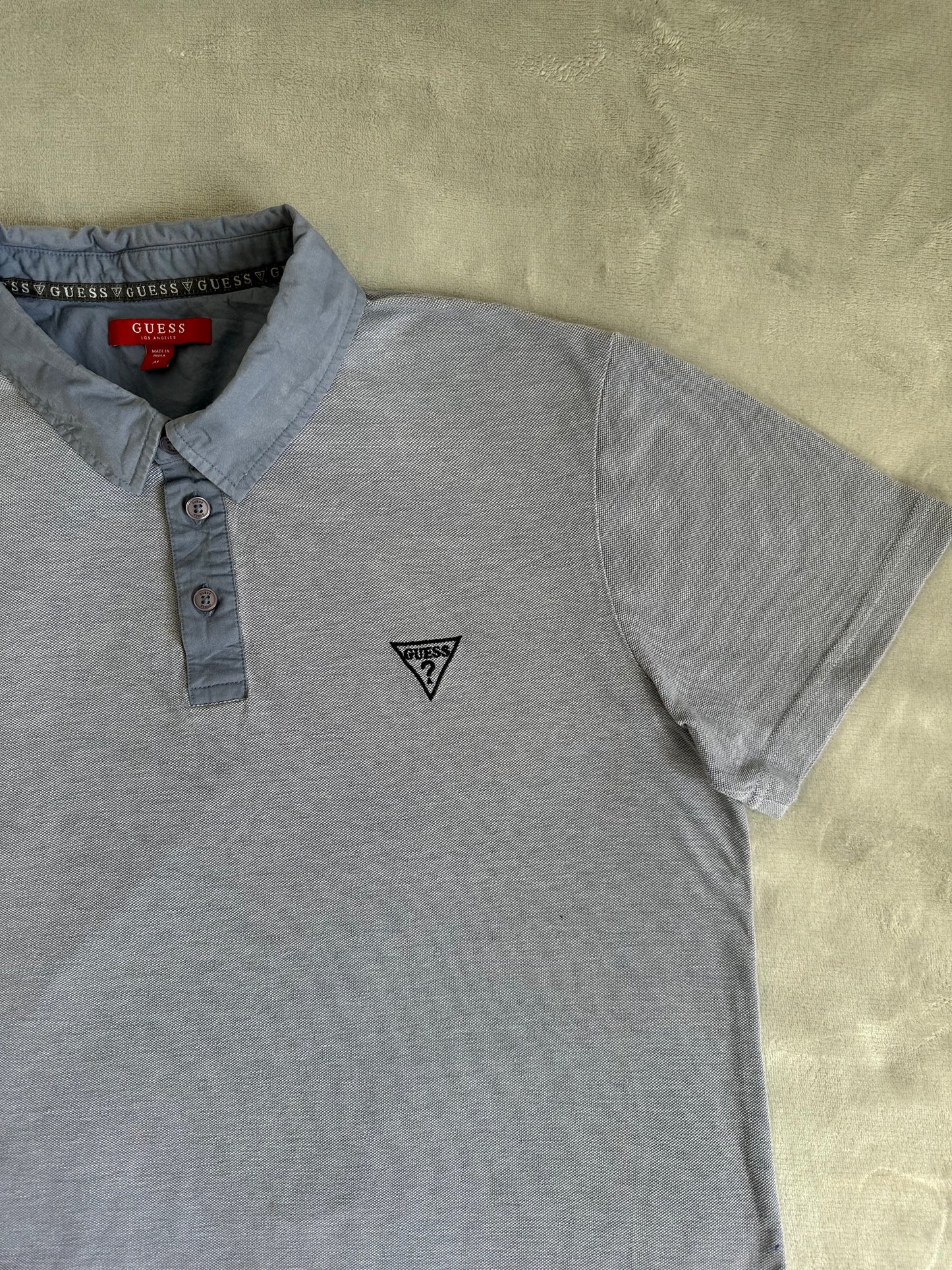 Polo GUESS Taille M Spot-Chic