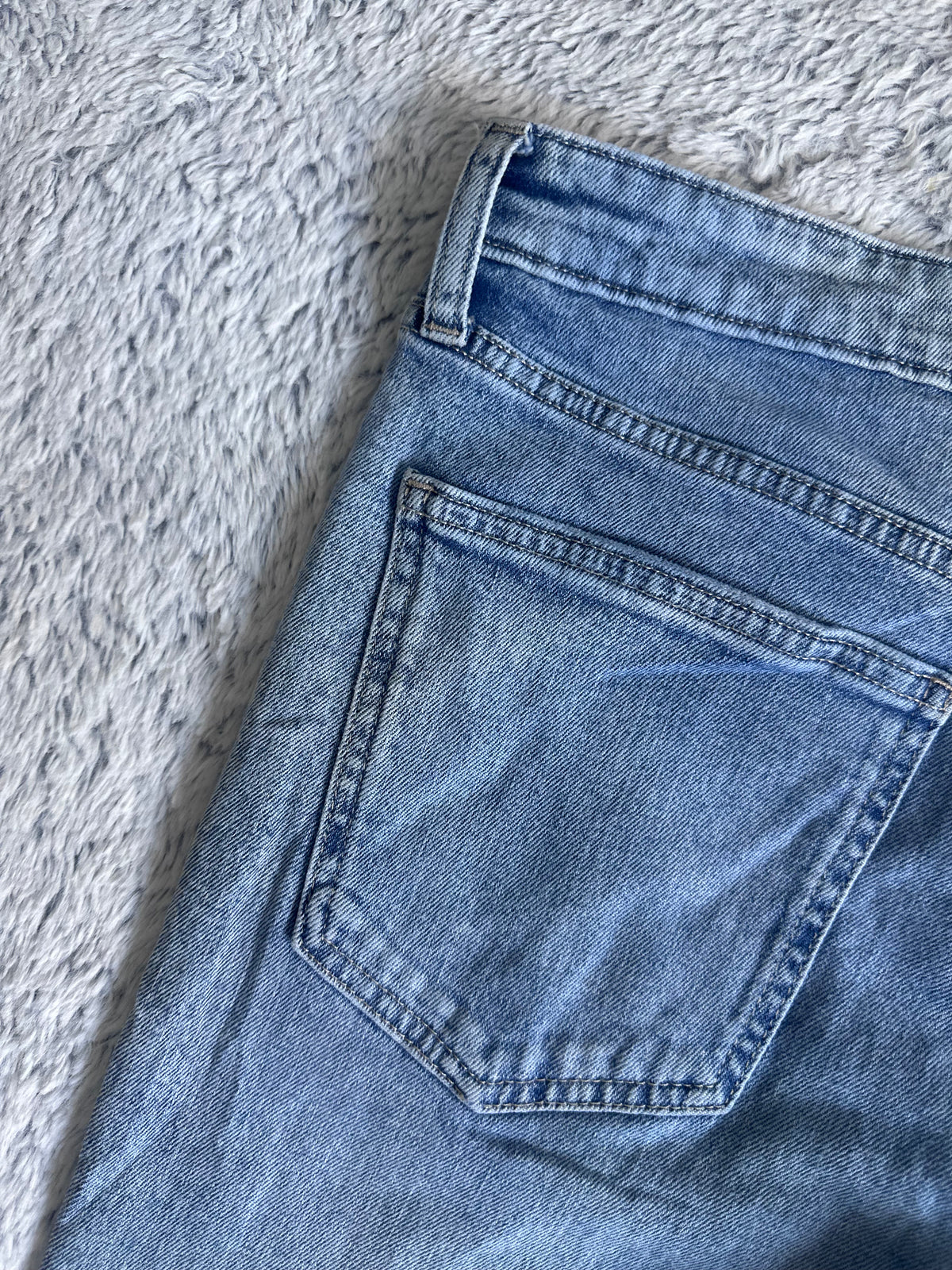 Jean Calvin Klein Taille L  Slim Fit Stretch Spot-Chic
