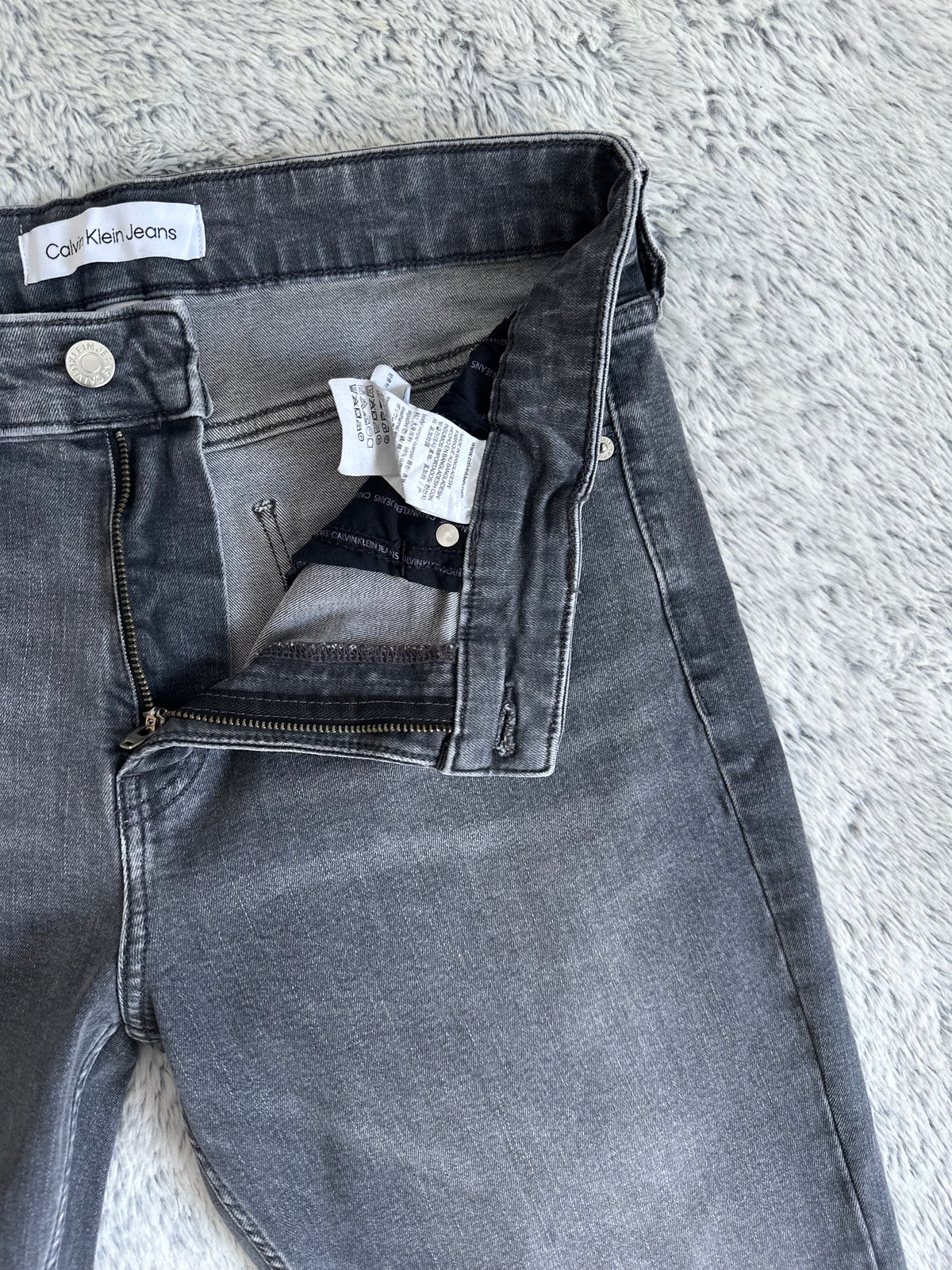 Jean CALVIN KLEIN Taille L Spot-Chic