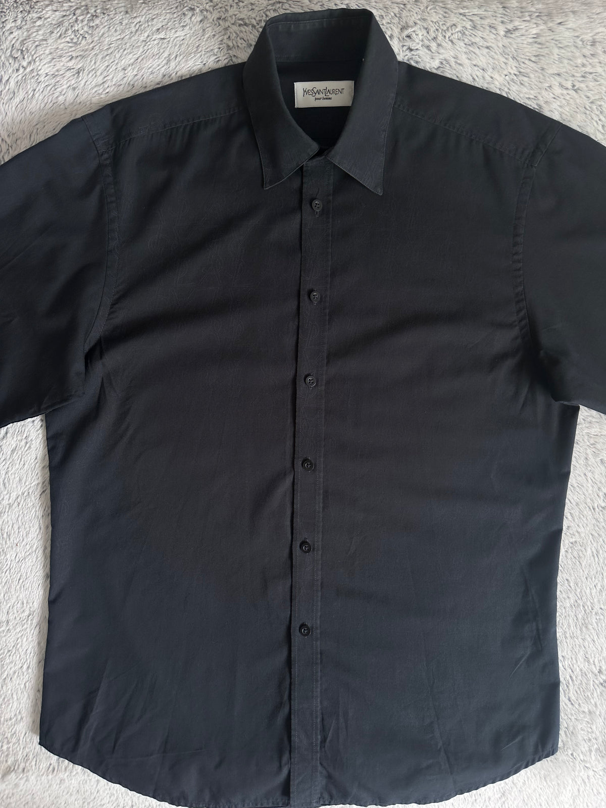 Chemise Yves Saint Laurent Taille M Spot-Chic