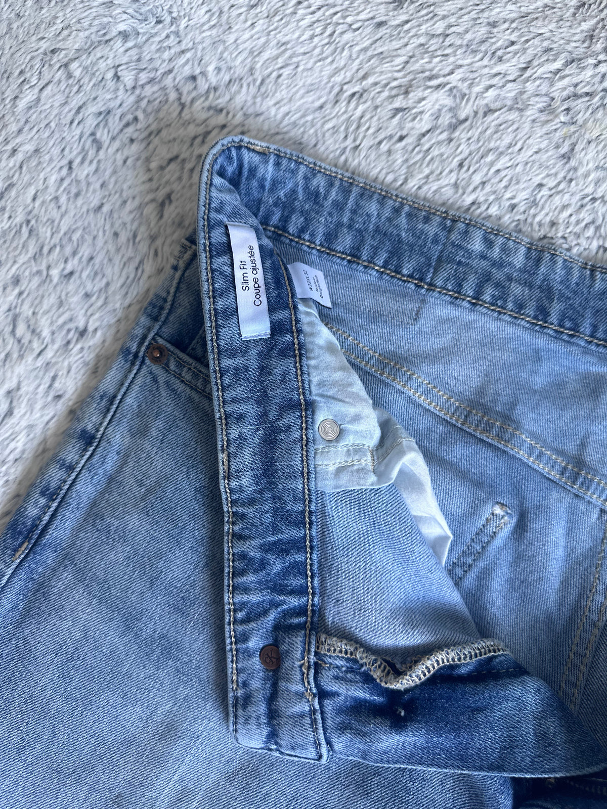 Jean Calvin Klein Taille L  Slim Fit Stretch Spot-Chic