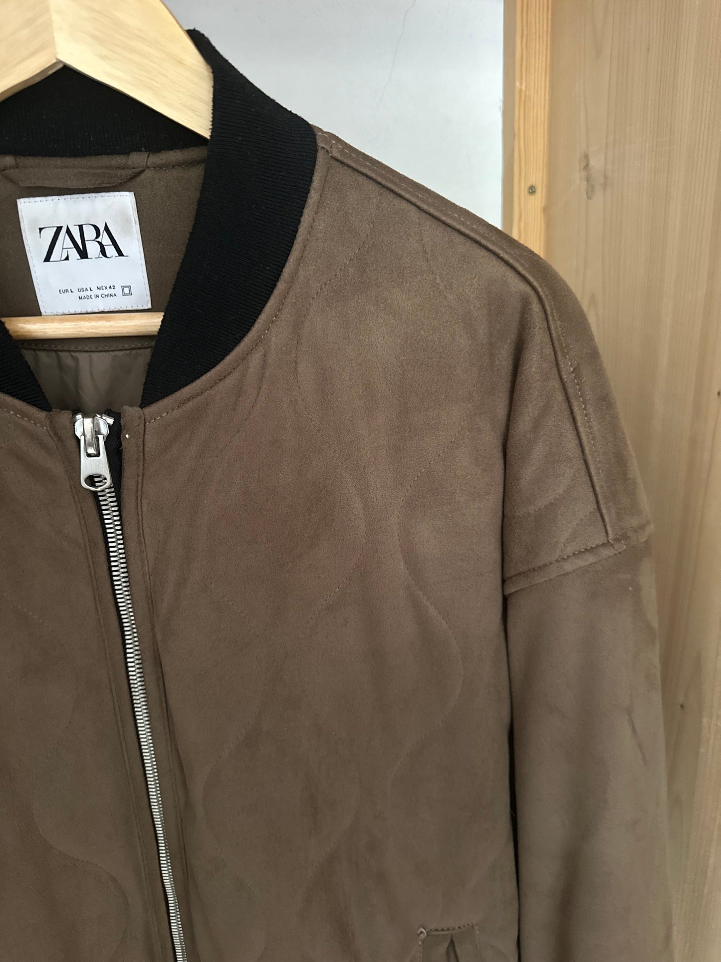 Veste ZARA Taille L en daim Spot-Chic