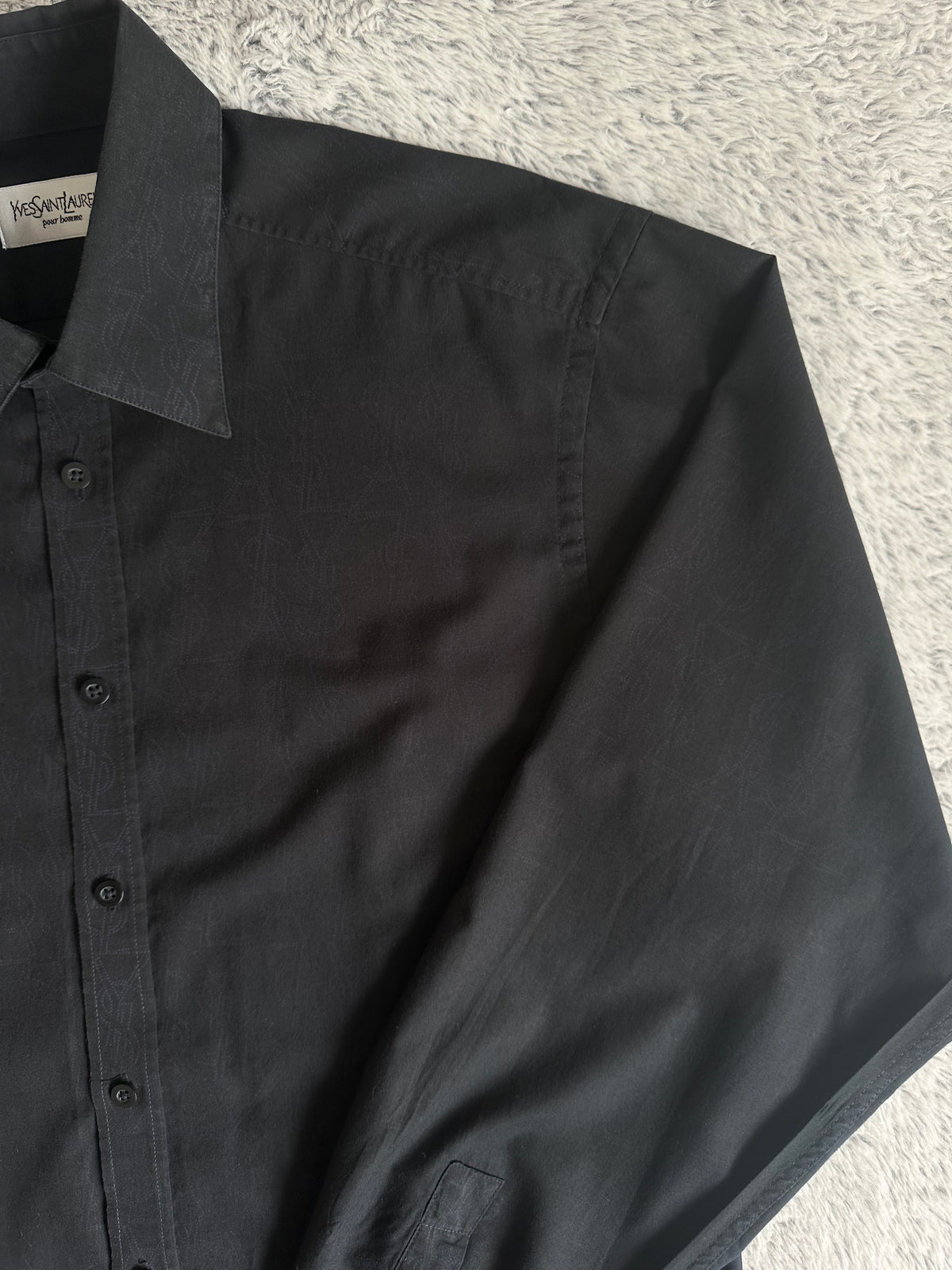 Chemise Yves Saint Laurent Taille M Spot-Chic