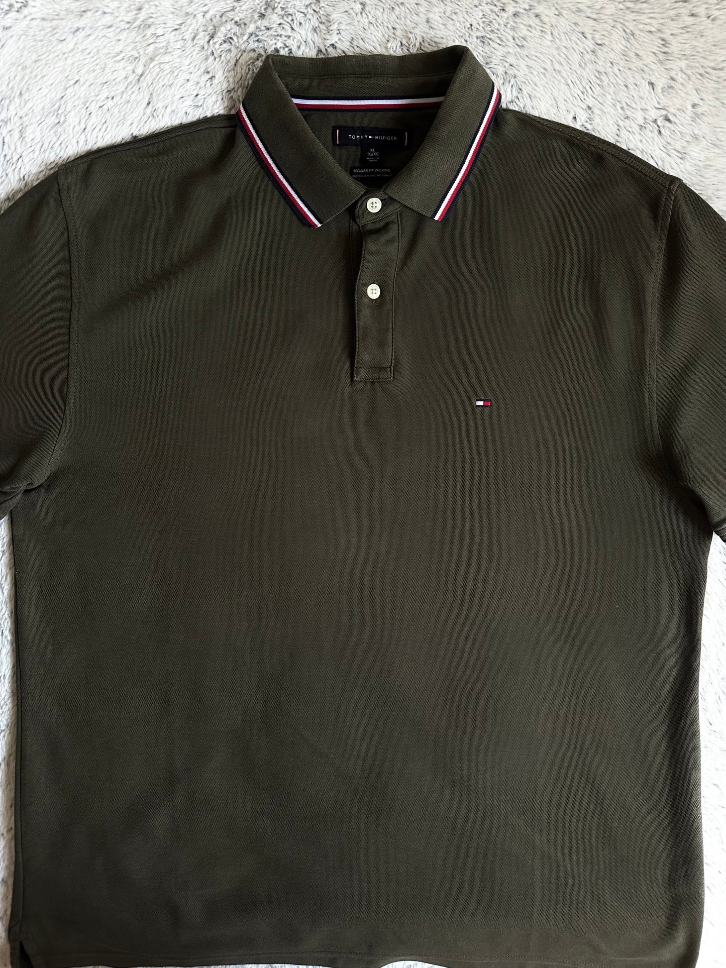Polo TOMMY HILFIGER Taille XL Spot-Chic