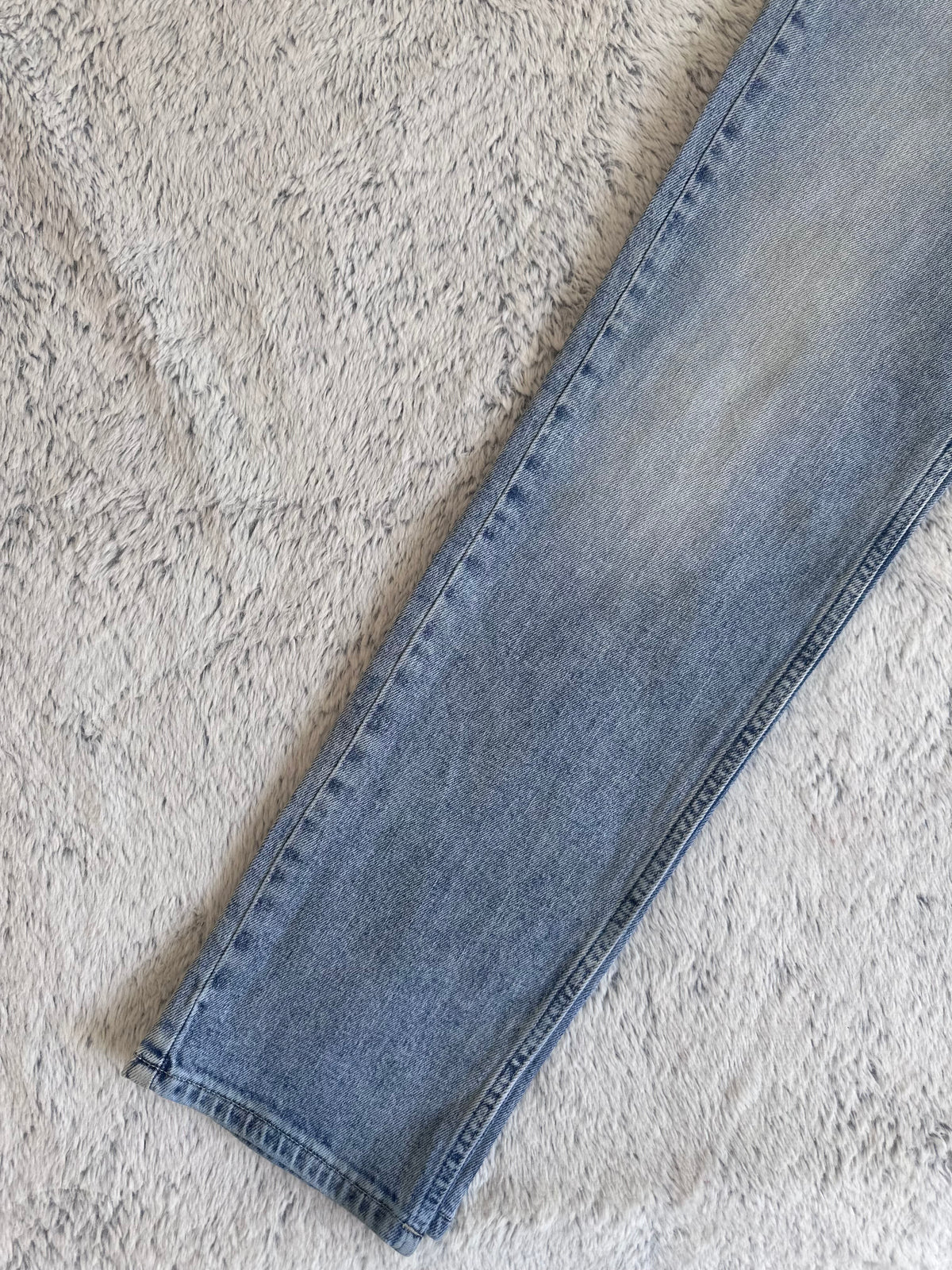 Jean Calvin Klein Taille L  Slim Fit Stretch Spot-Chic