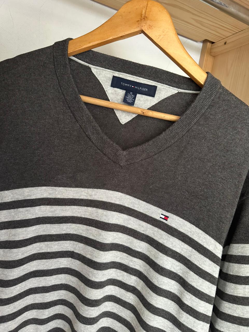 Pull TOMMY HILFIGER Taille M Spot-Chic