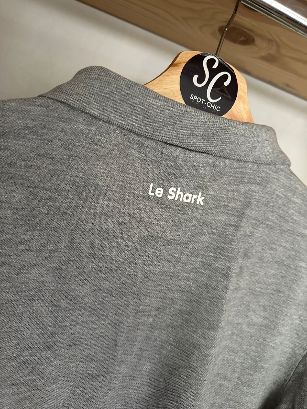 Polo LE SHARK Taille S Spot-Chic