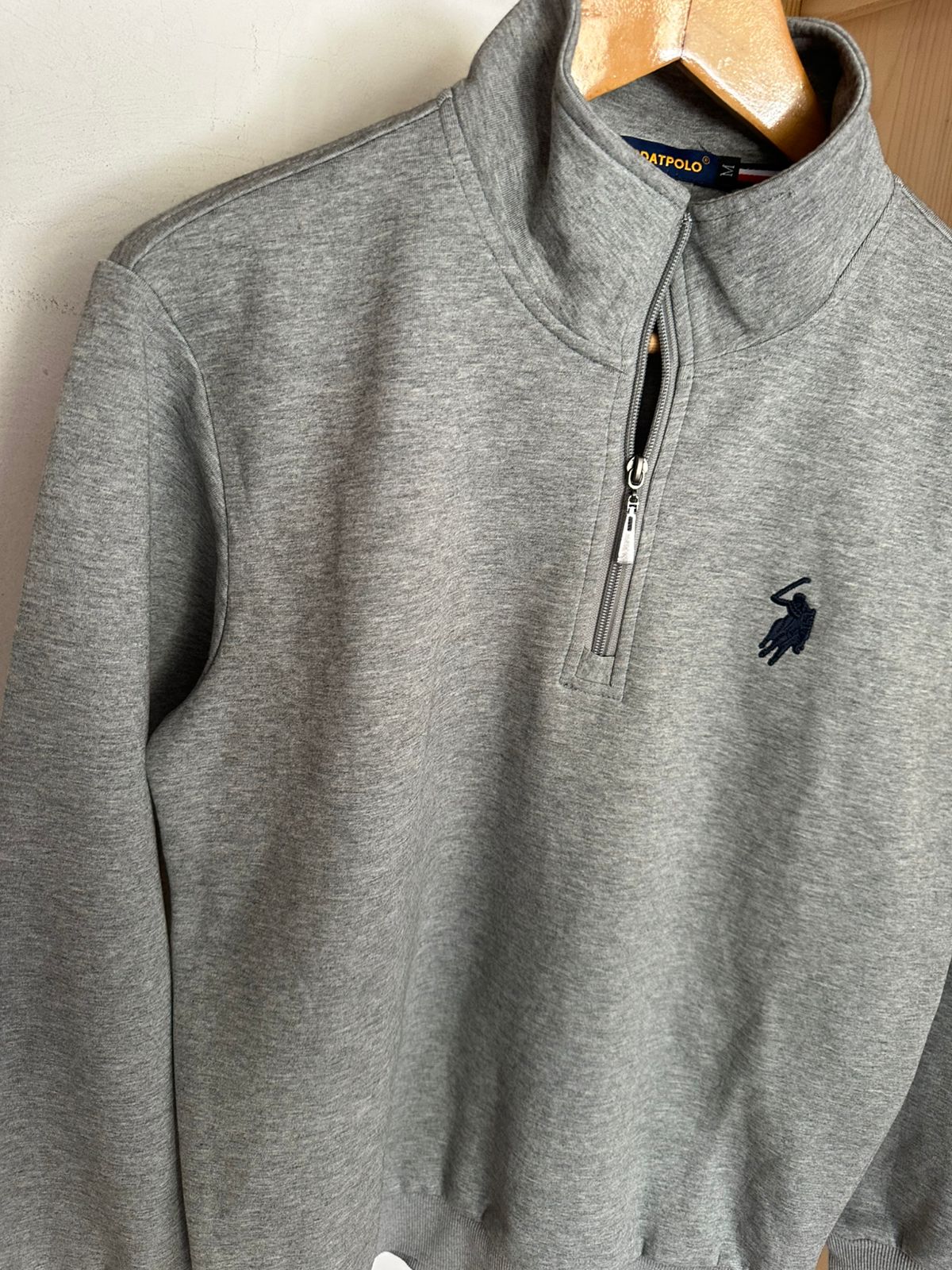 Pull demi zippé POLO Taille M Spot-Chic
