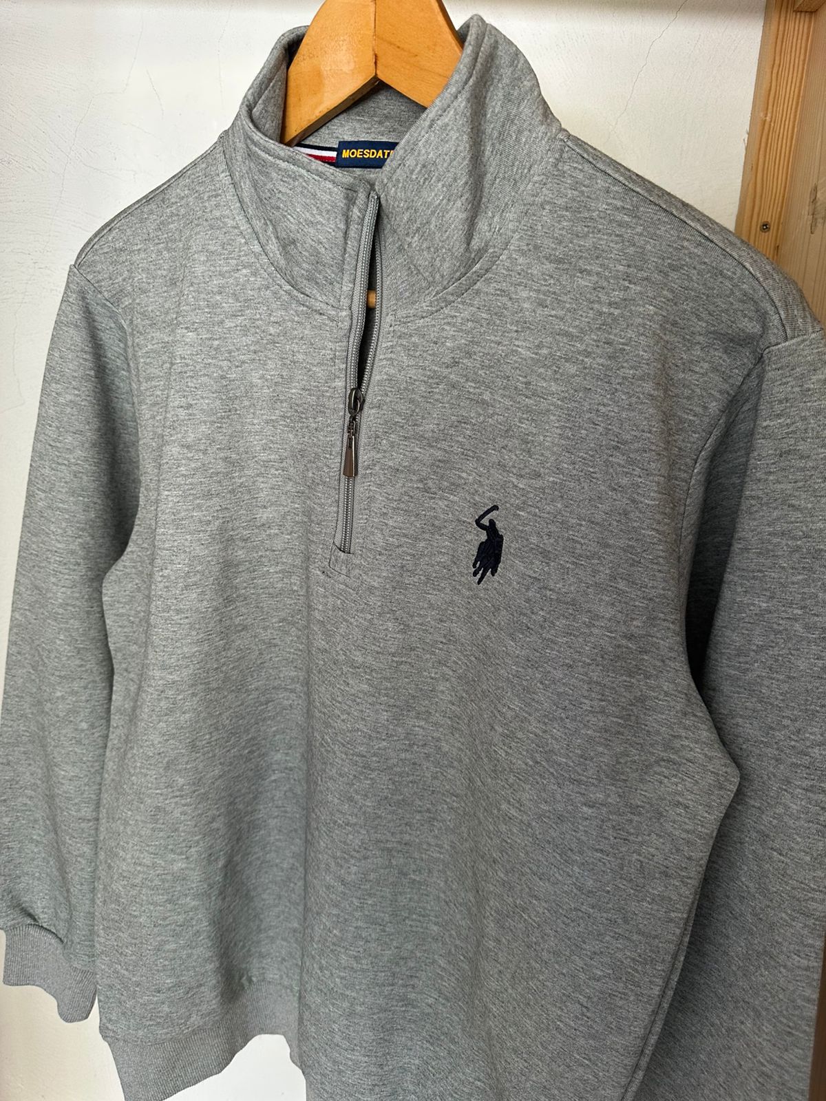 Pull demi zippé POLO Taille M Spot-Chic