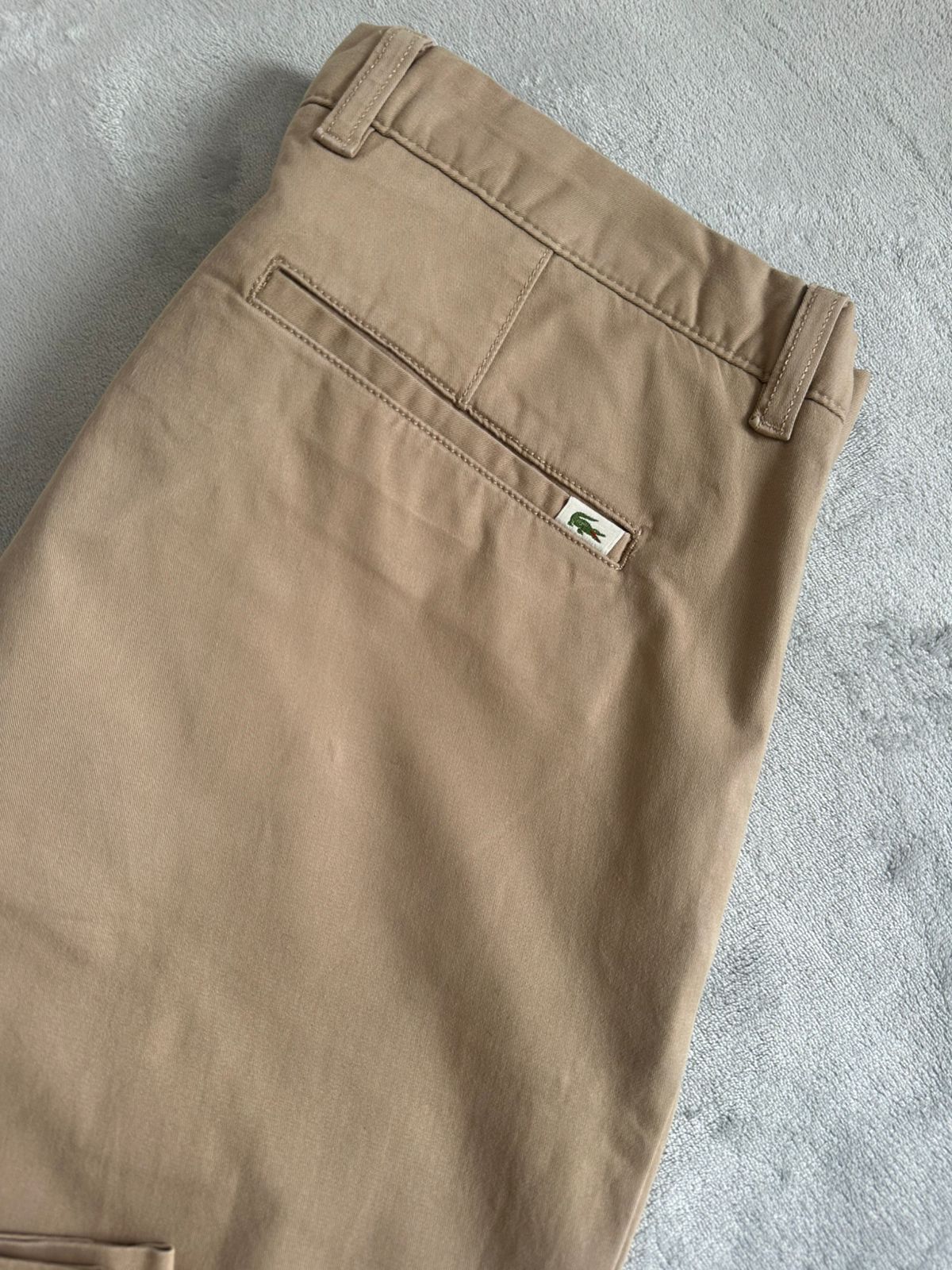 Pantalon LACOSTE Taille 33 Spot-Chic