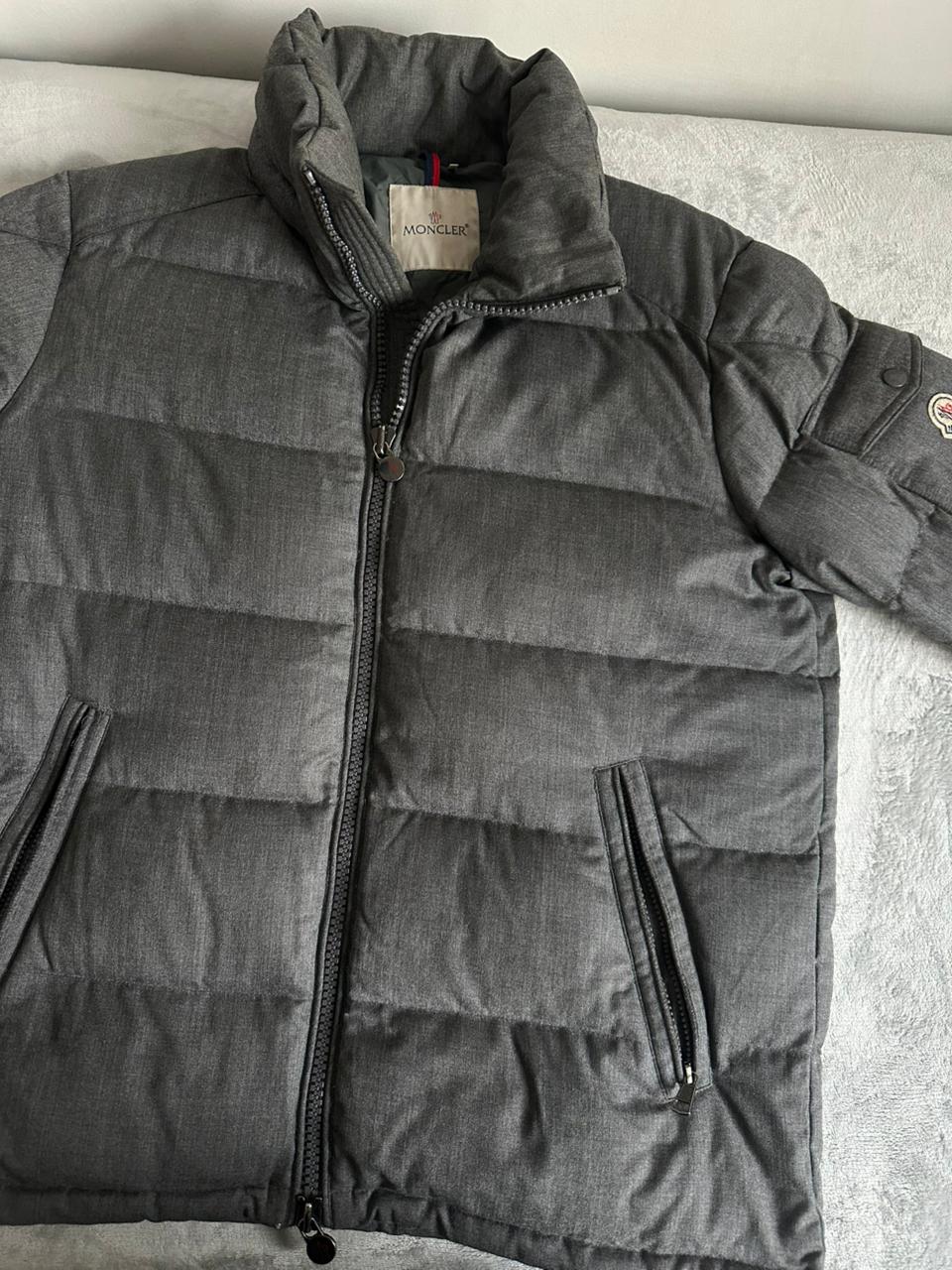 Veste MONCLER Taille L Spot-Chic