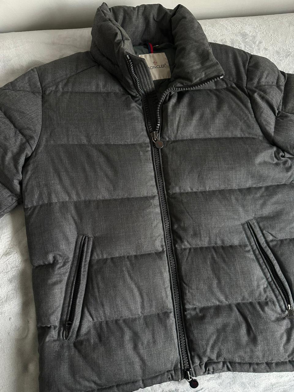 Veste MONCLER Taille L Spot-Chic