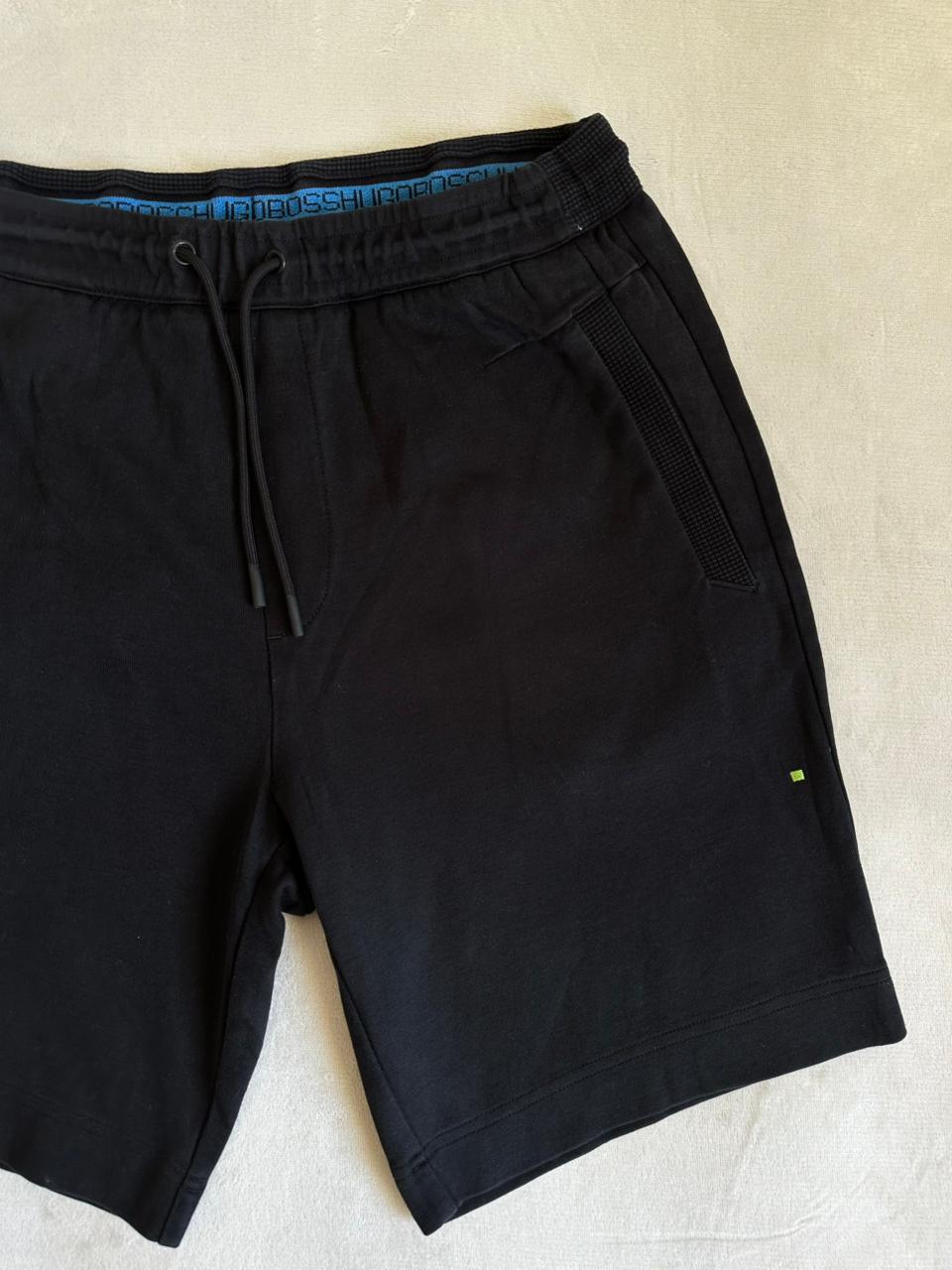 Short HUGO BOSS Taille M Spot-Chic