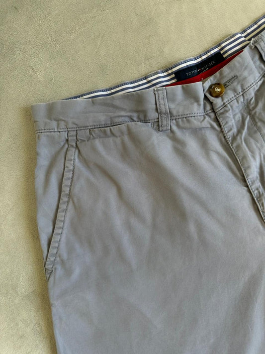 Short TOMMY HILFIGER Taille L Spot-Chic