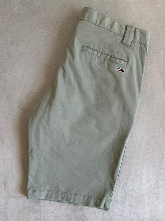 Short TOMMY HILFIGER Taille M Spot-Chic