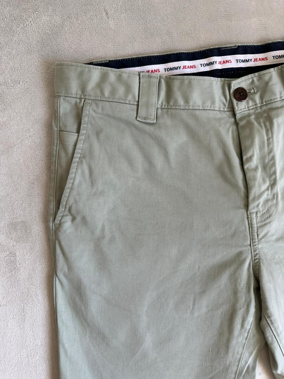 Short TOMMY HILFIGER Taille M Spot-Chic