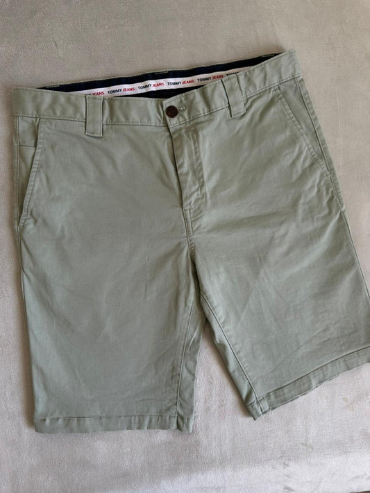 Short TOMMY HILFIGER Taille M Spot-Chic