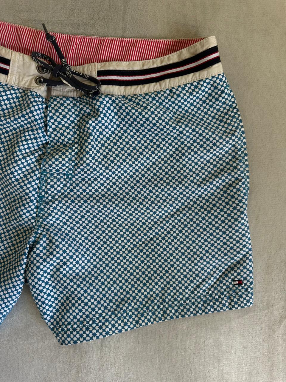 Maillot TOMMY HILFIGER Taille M Spot-Chic