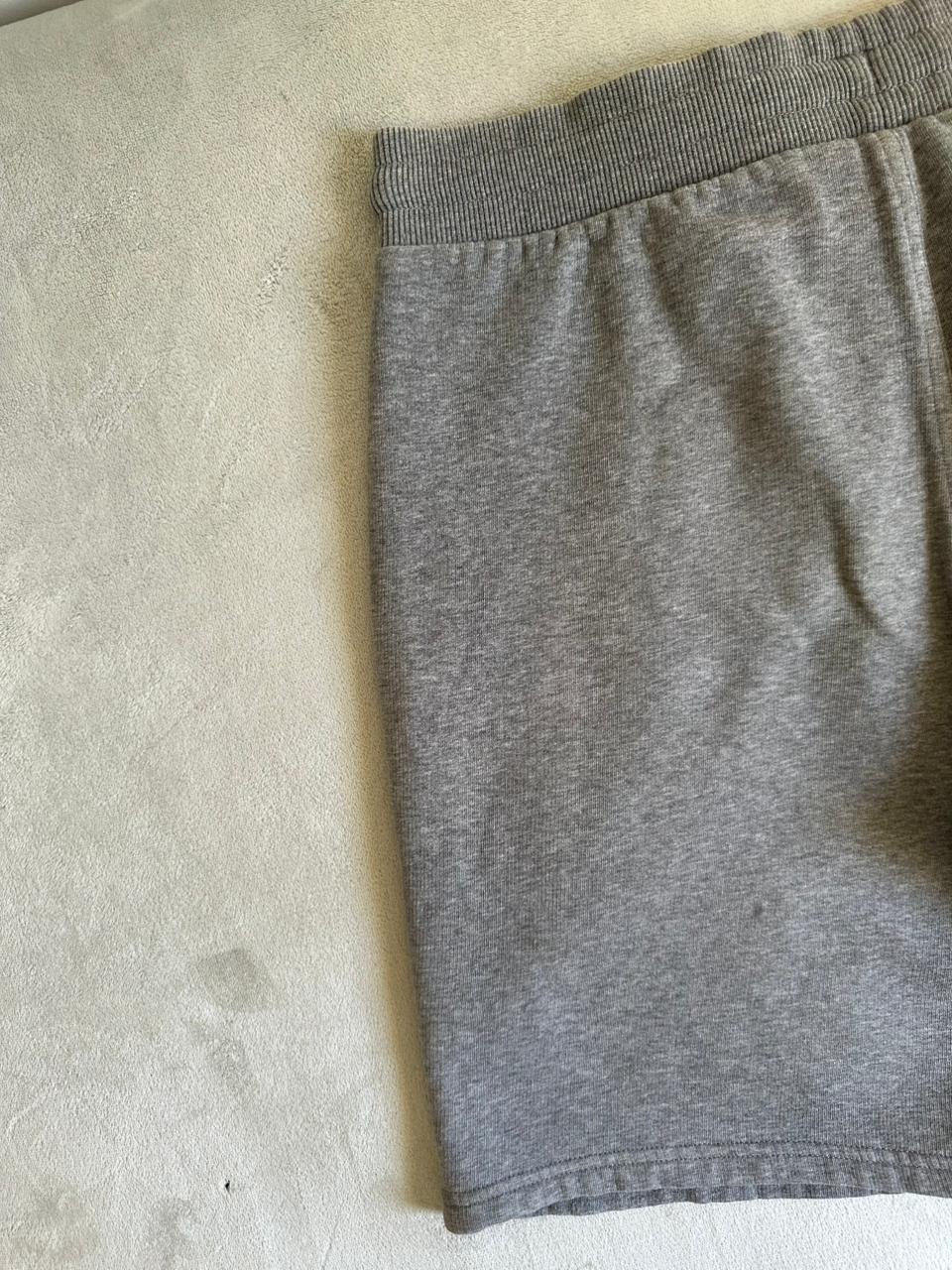 Short CALVIN KLEIN Taille M Spot-Chic