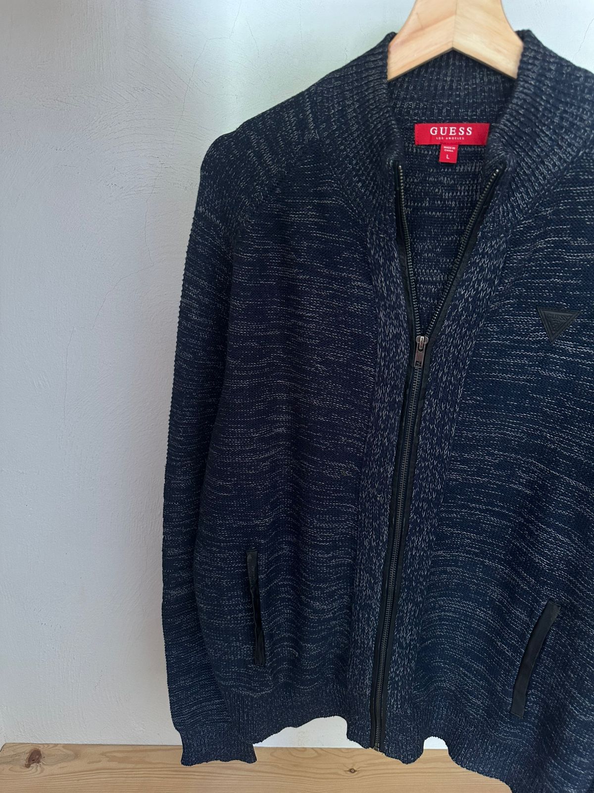 Gilet GUESS Taille L Spot-Chic