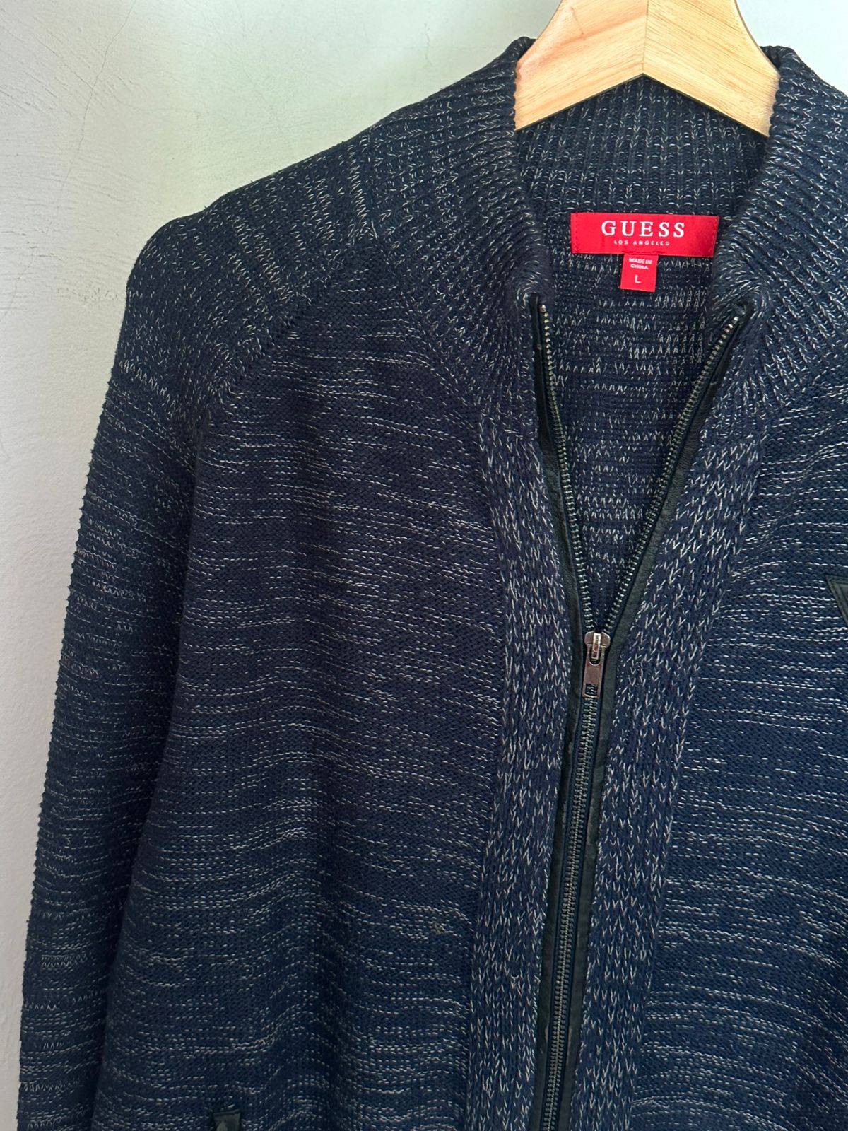 Gilet GUESS Taille L Spot-Chic