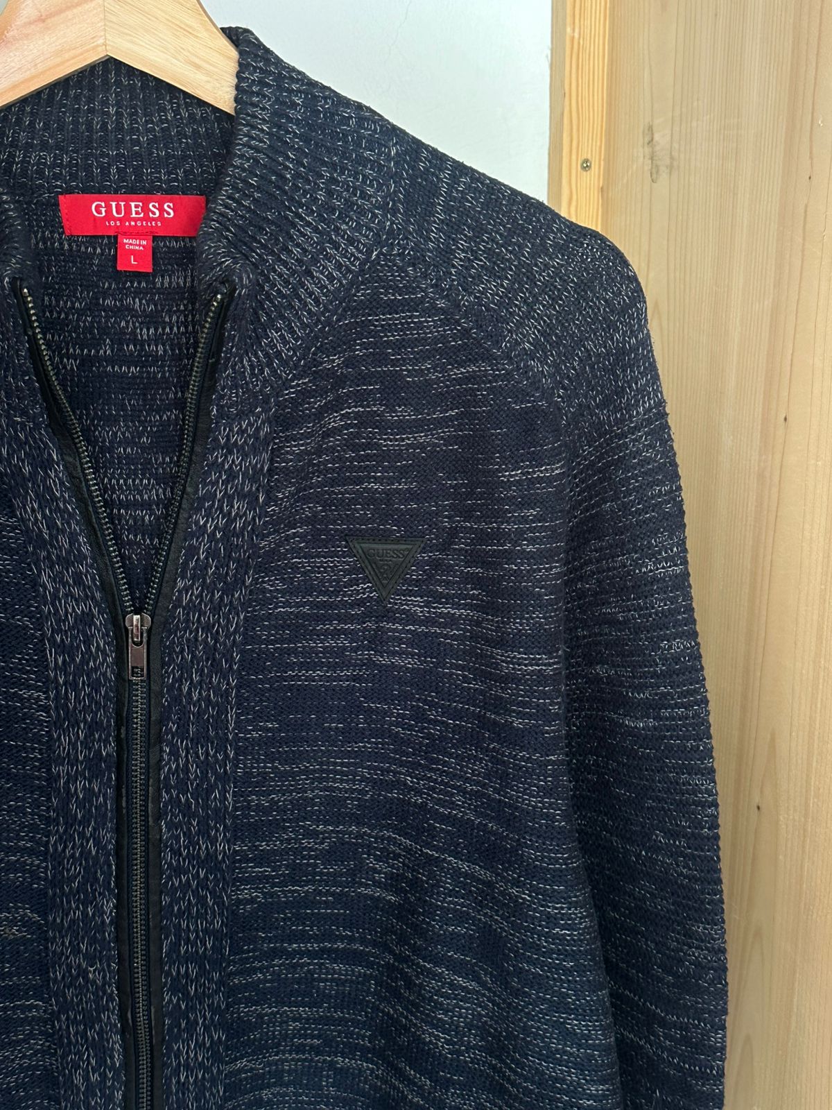 Gilet GUESS Taille L Spot-Chic