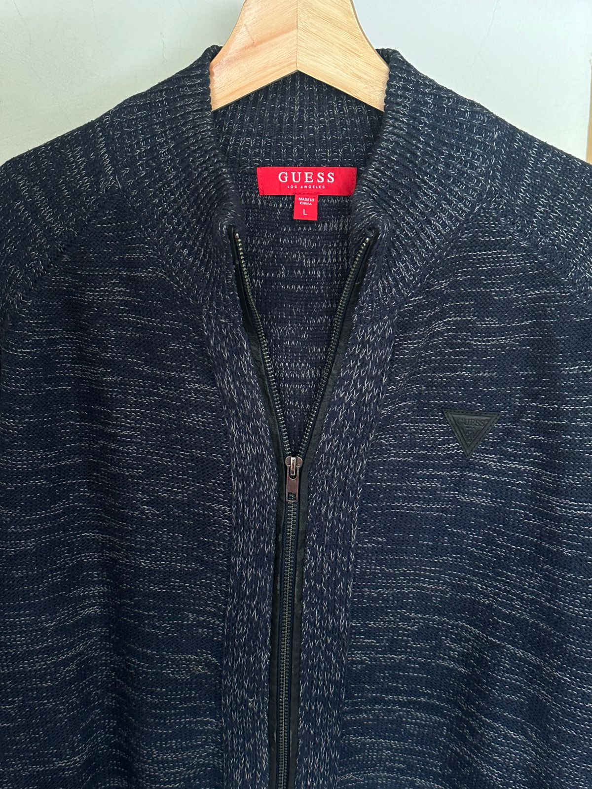 Gilet GUESS Taille L Spot-Chic