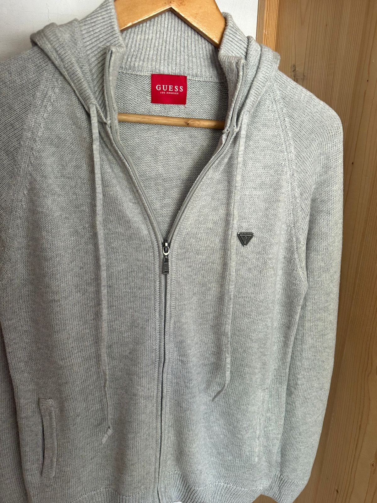 Gilet GUESS Taille S Spot-Chic
