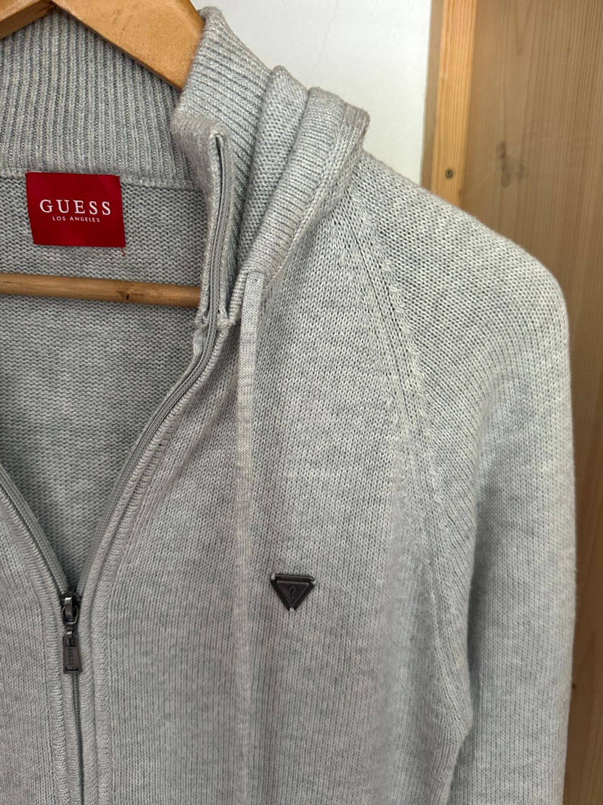 Gilet GUESS Taille S Spot-Chic