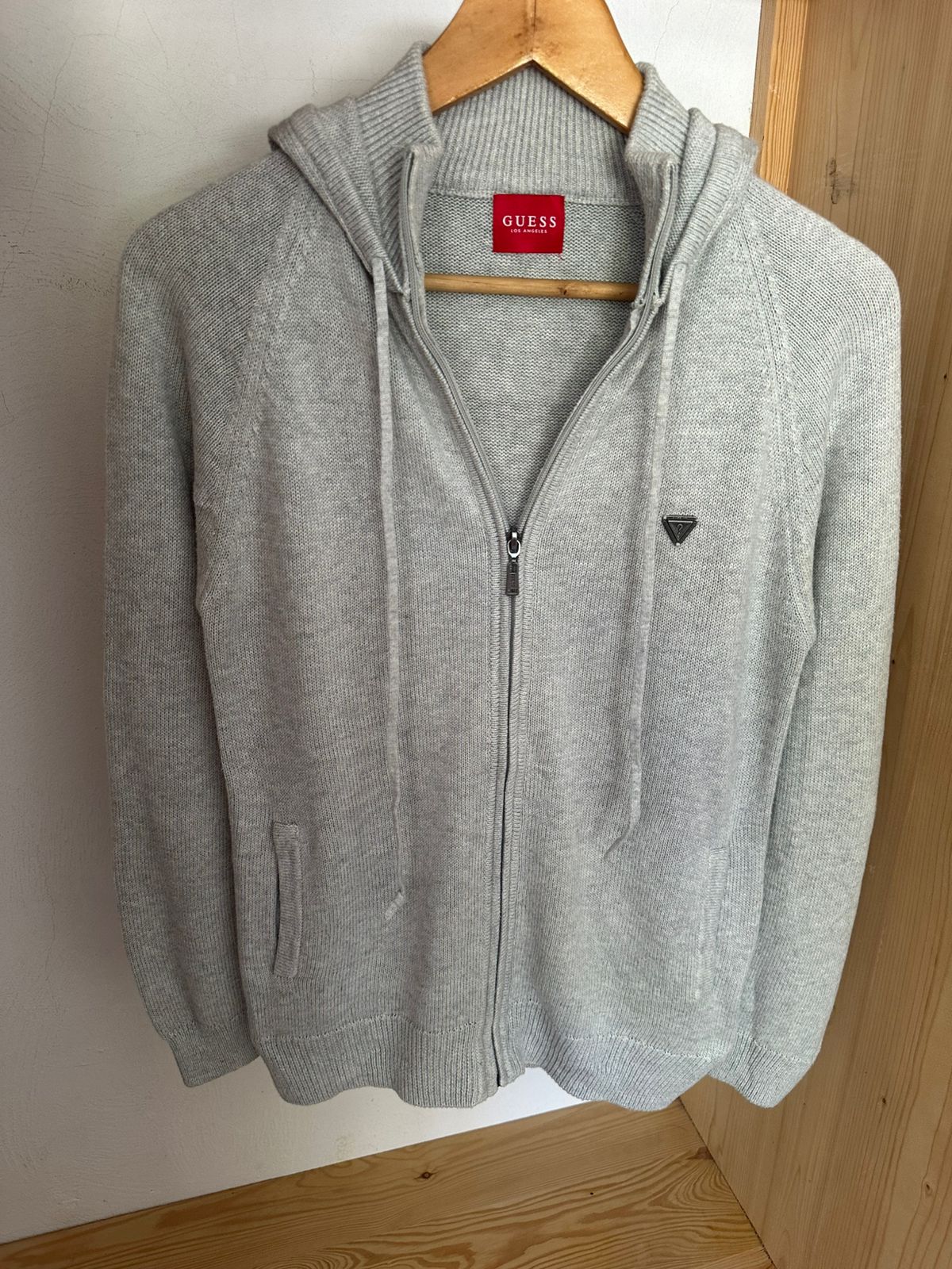 Gilet GUESS Taille S Spot-Chic