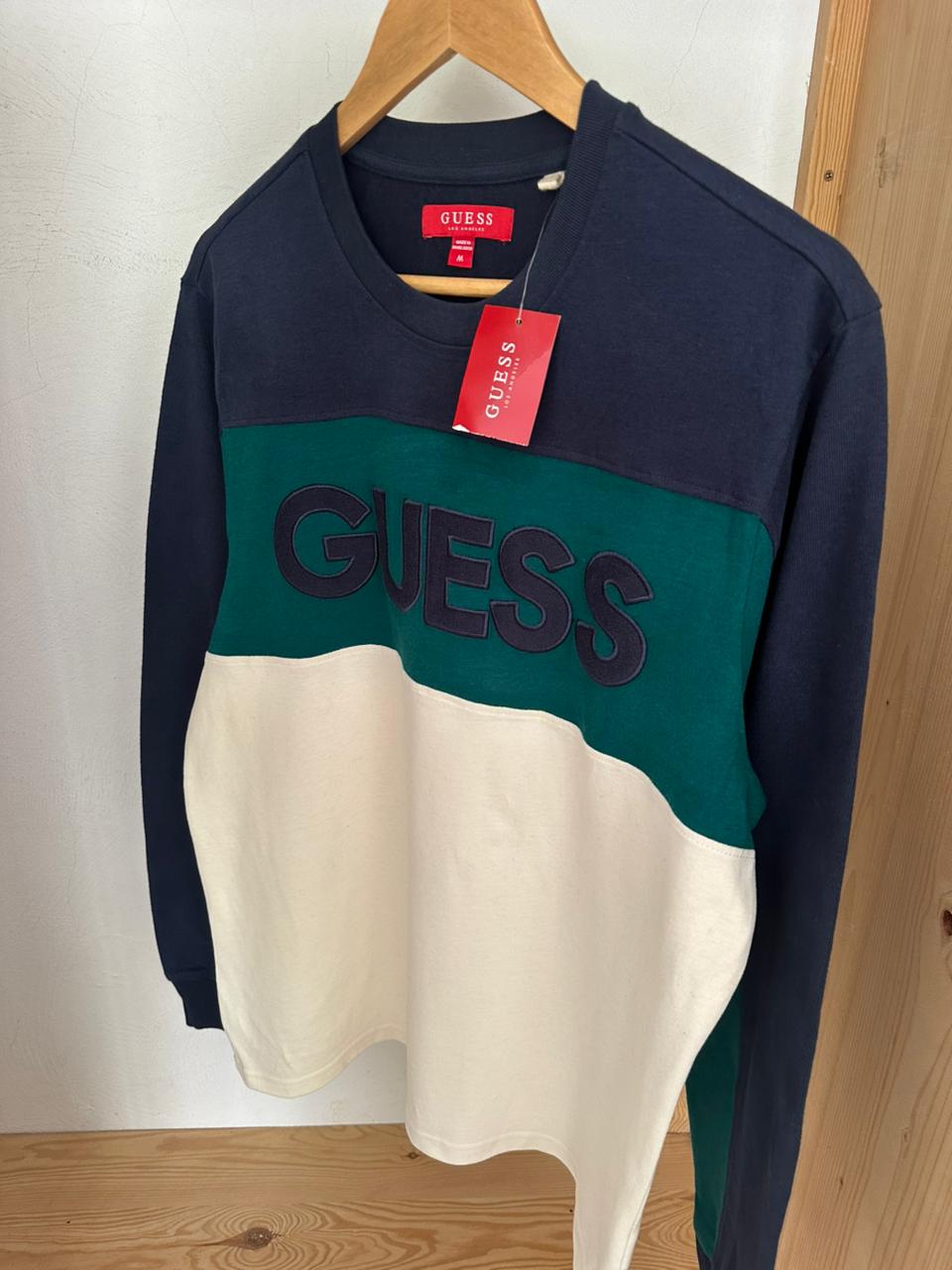 Pull GUESS Taille M Spot-Chic