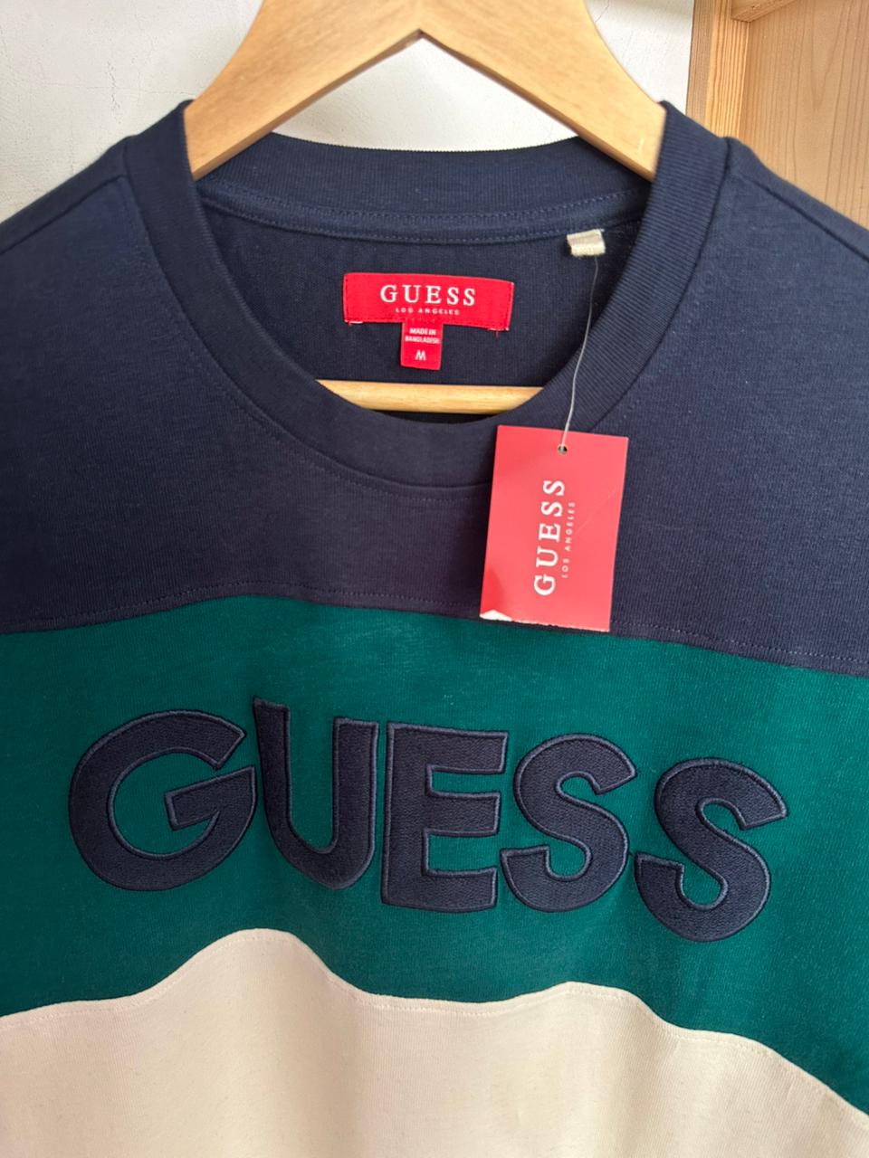 Pull GUESS Taille M Spot-Chic