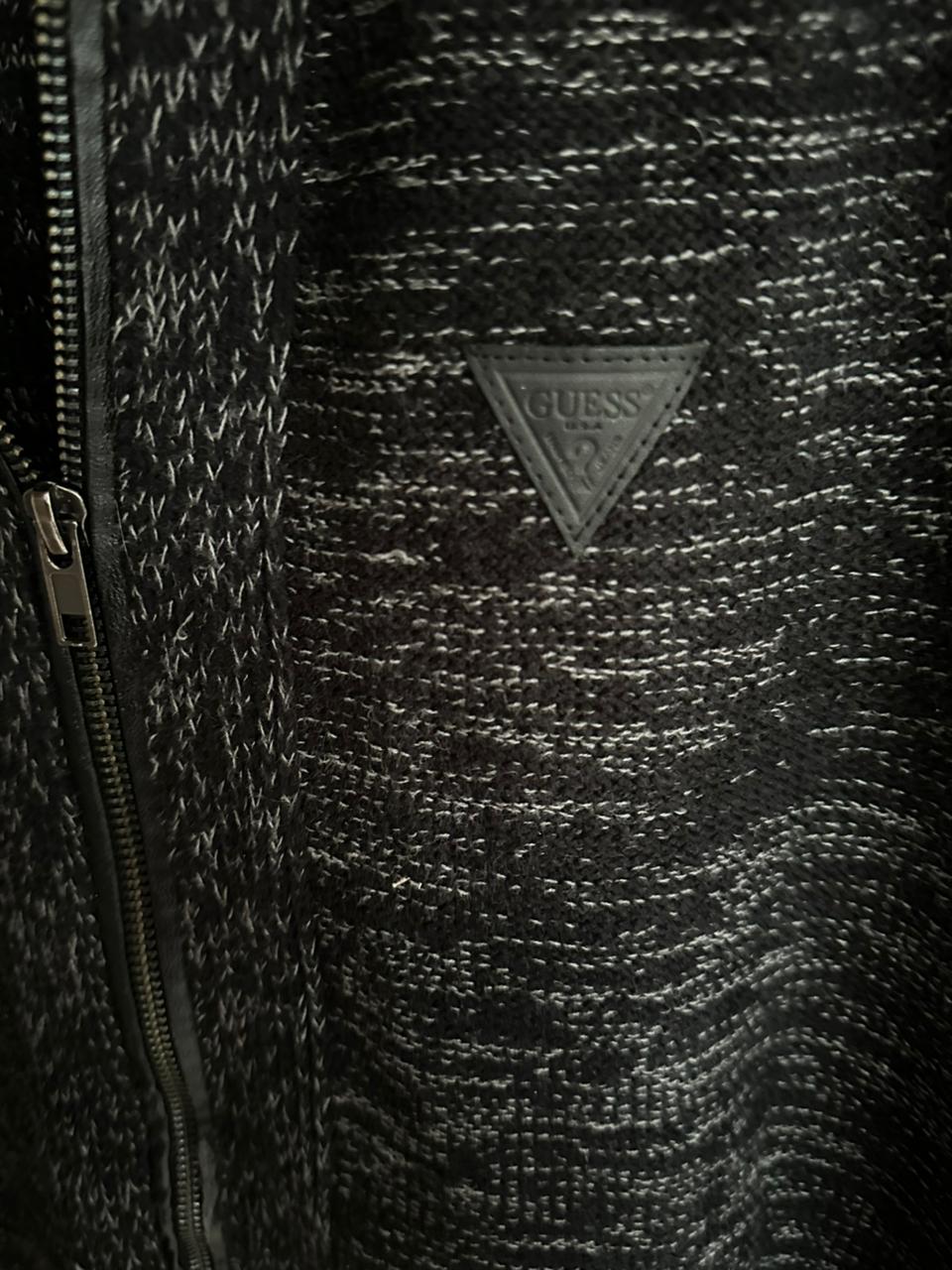 Gilet GUESS Taille M Spot-Chic