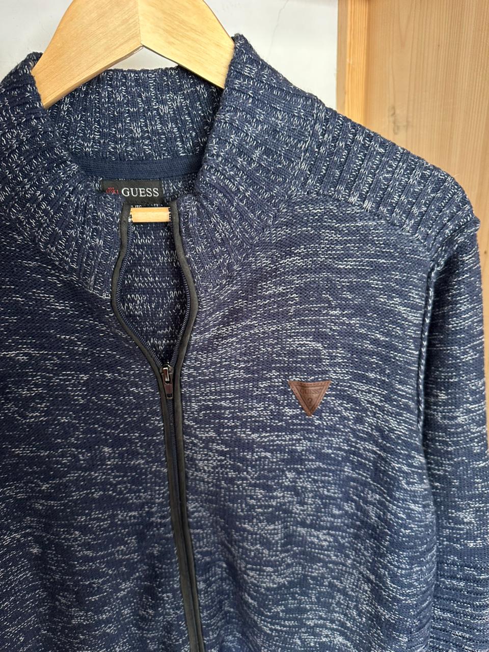 Gilet GUESS Taille XL Spot-Chic