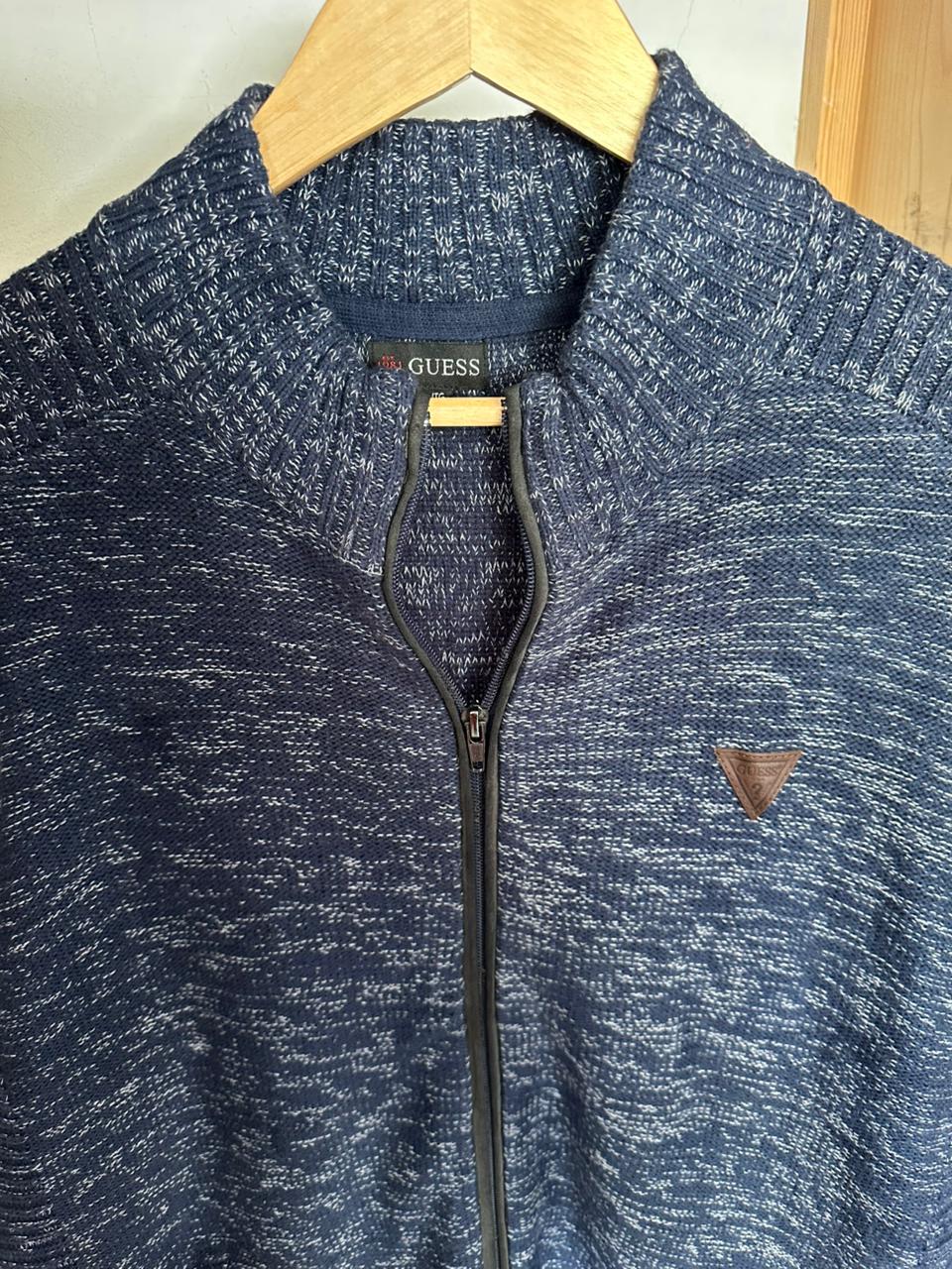 Gilet GUESS Taille XL Spot-Chic