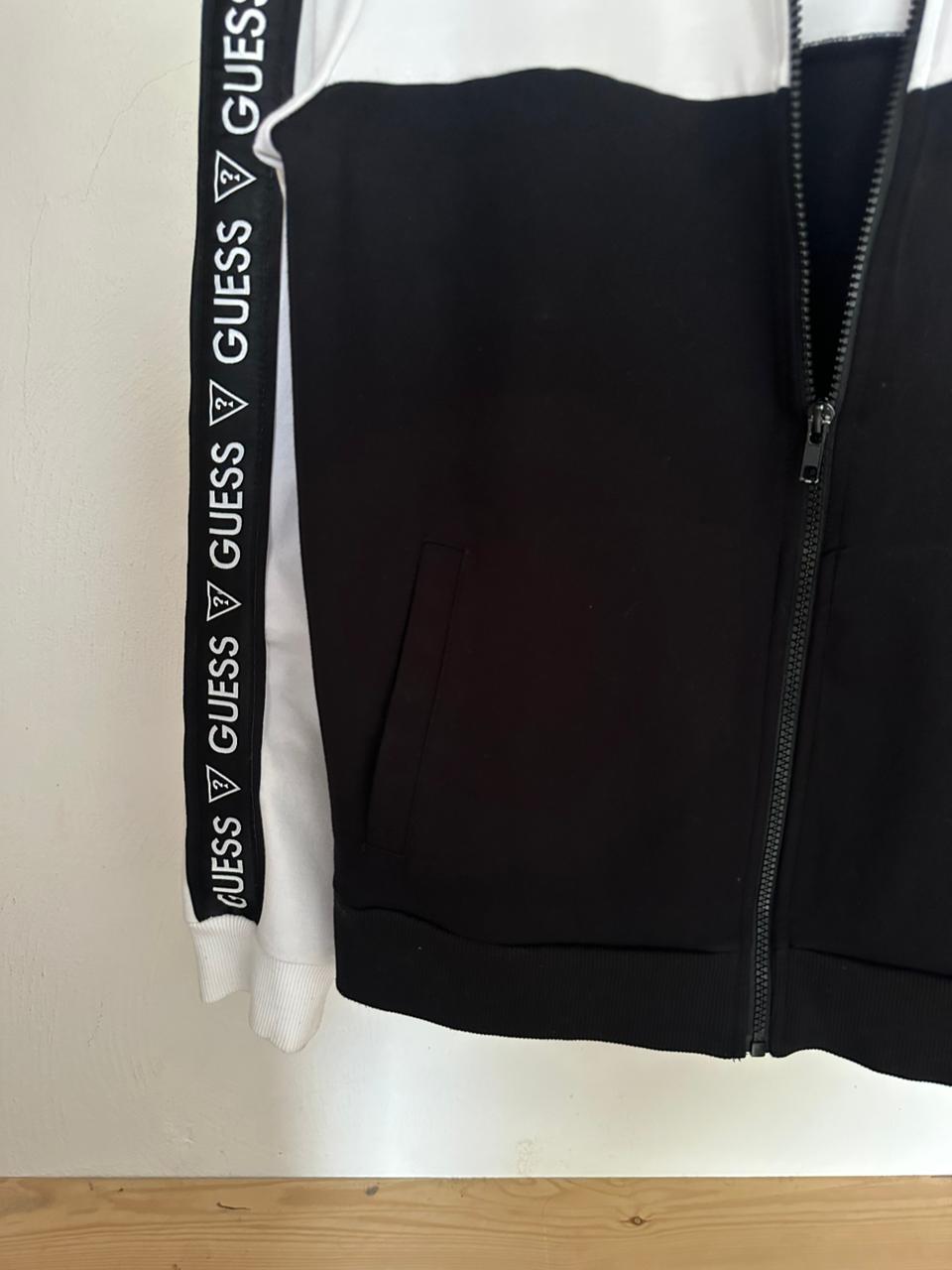 Gilet GUESS Taille S Spot-Chic