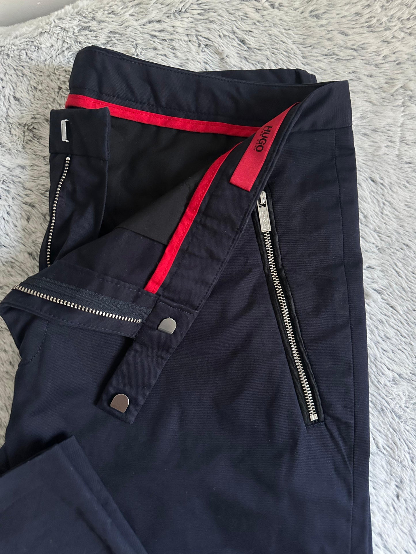 Pantalon HUGO BOSS Taille M Spot-Chic