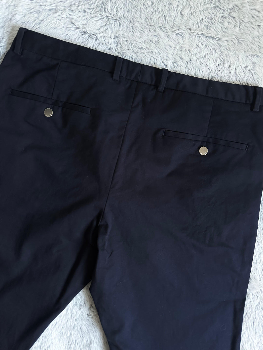 Pantalon HUGO BOSS Taille M Spot-Chic