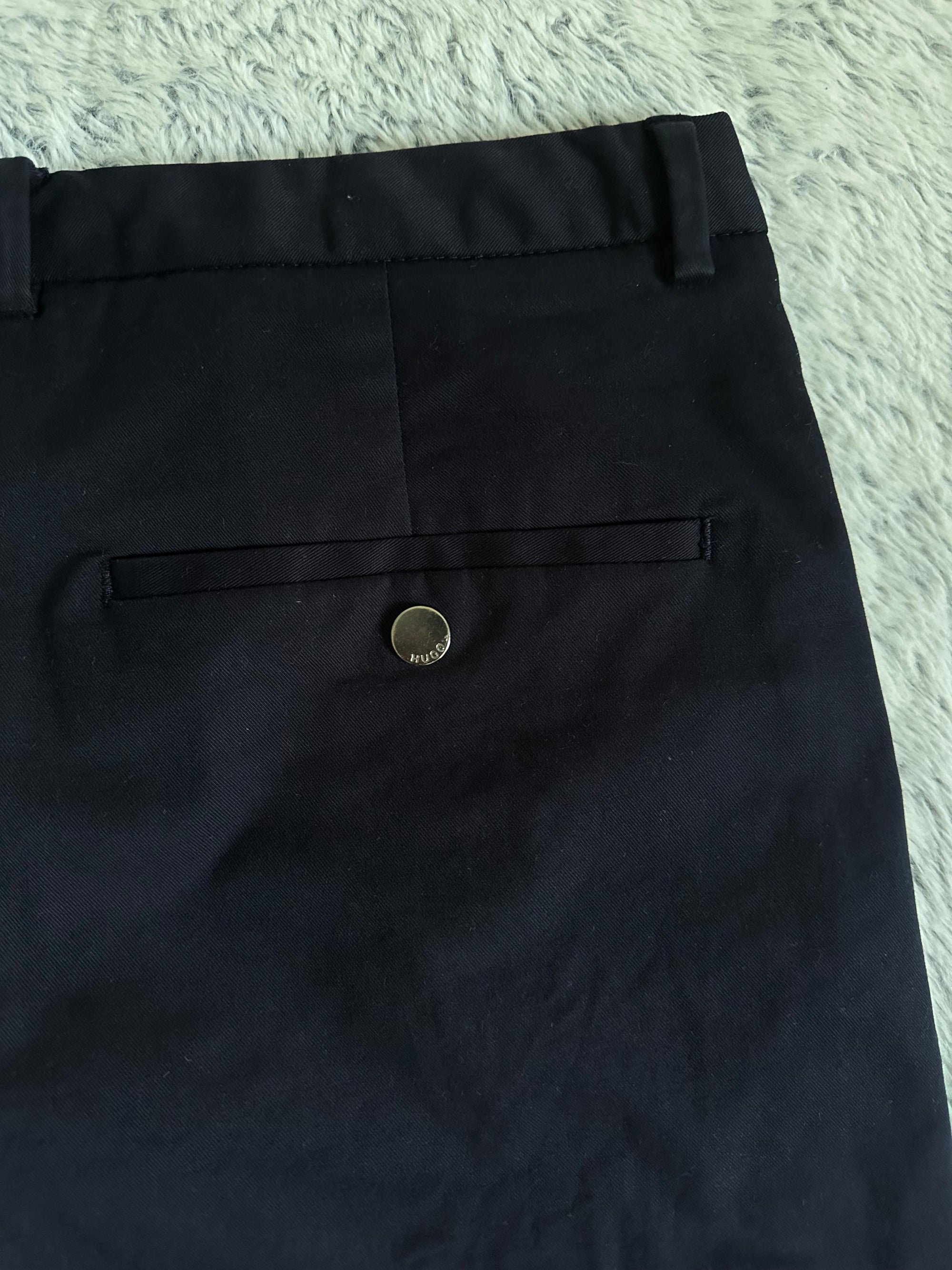 Pantalon HUGO BOSS Taille M Spot-Chic