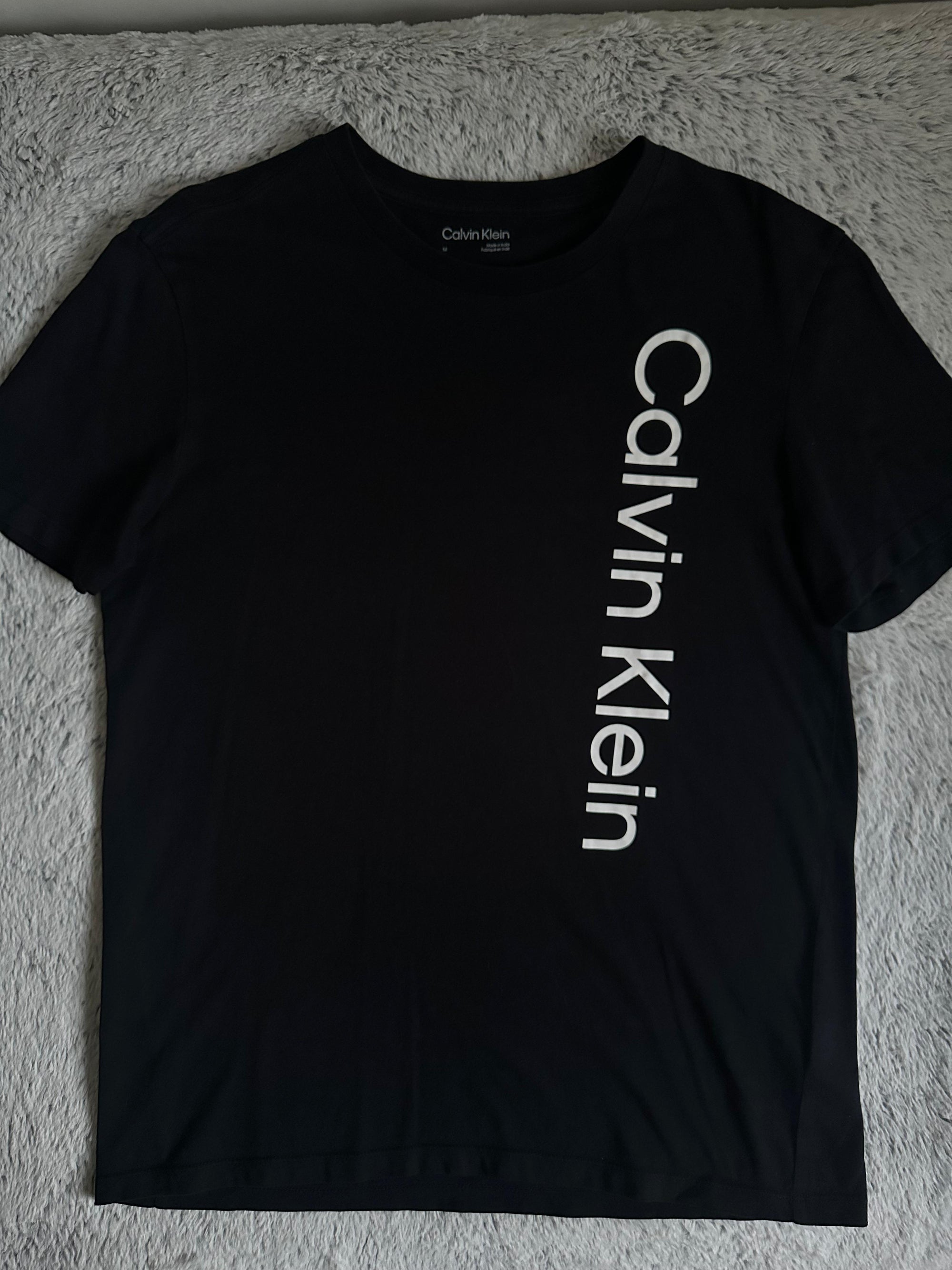 Pull CALVIN KLEIN Taille M Spot-Chic