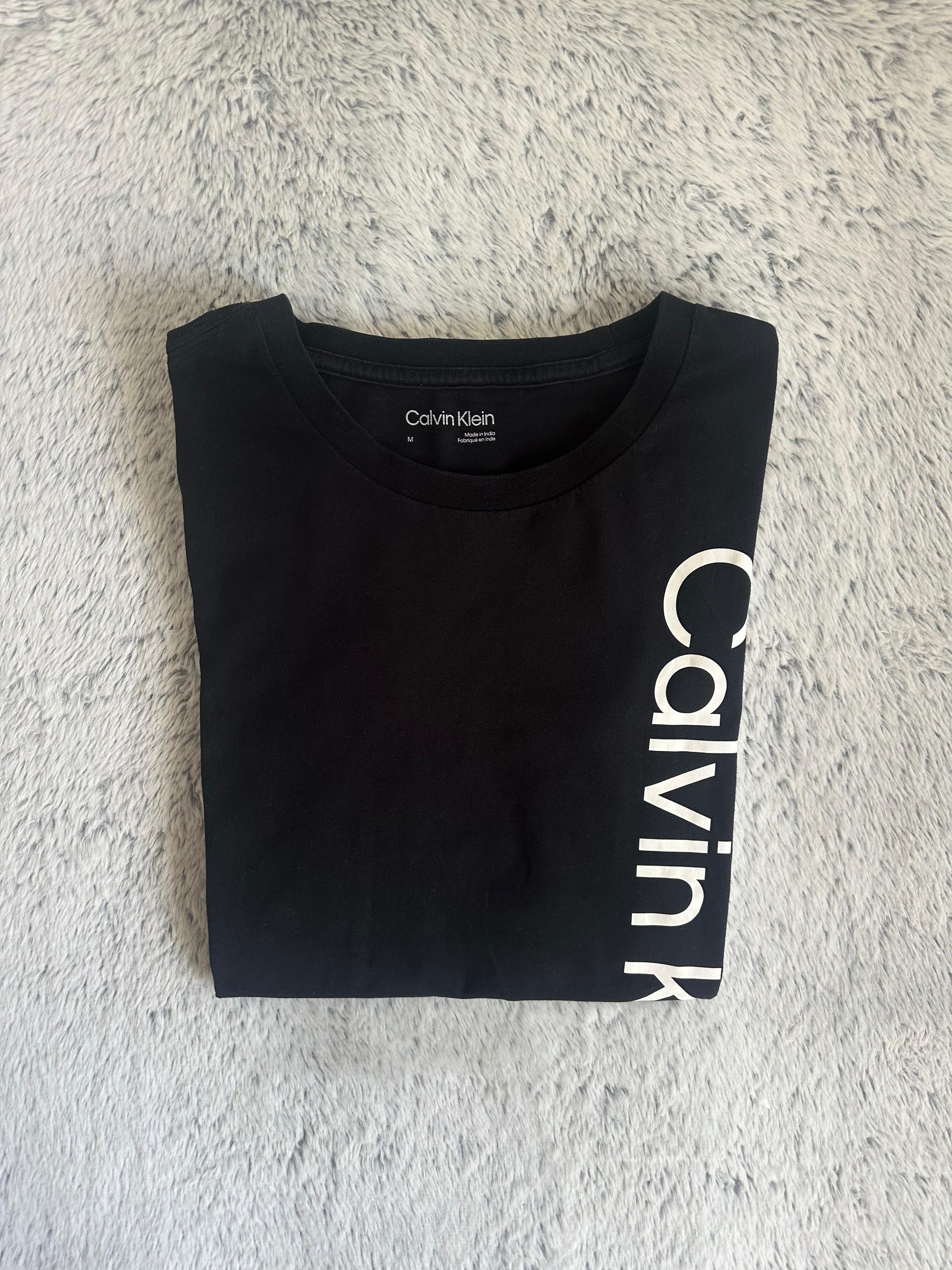 Pull CALVIN KLEIN Taille M Spot-Chic