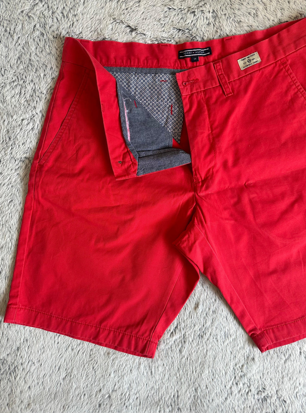 Short TOMMY HILFIGER Taille 42 Spot-Chic