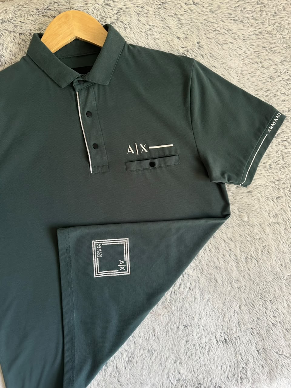 Polo ARMANI EXCHANGE Taille M Spot-Chic