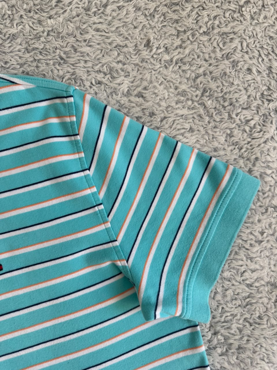 Polo Tommy Hilfiger Taille L Spot-Chic